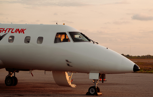 Jato particular na pista